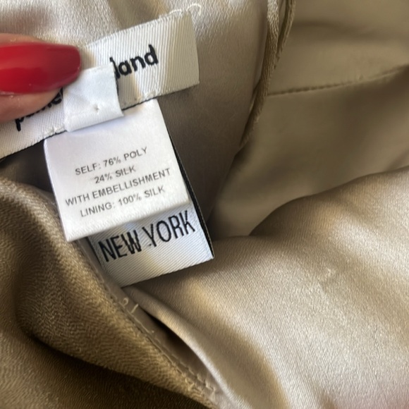 Authentic Pamella Roland gown in great condition worn once💖 - Picture 7 of 7